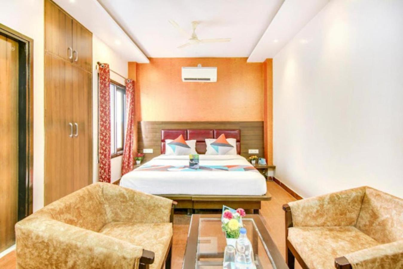 Hotel Gayatri Palace Лакхнау Экстерьер фото